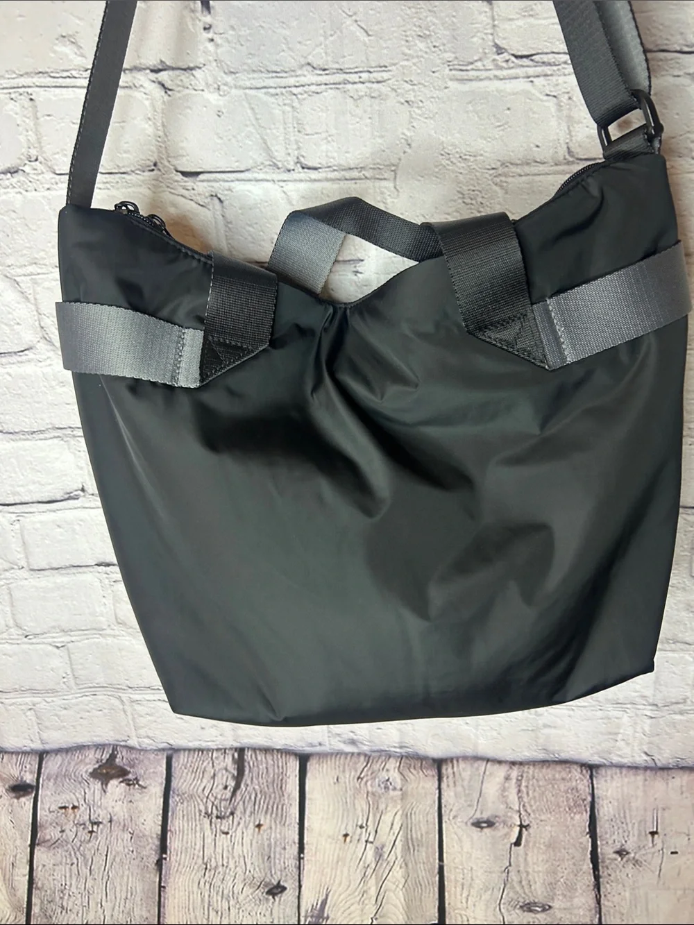 Adidas Puffer Tote, excellent condition